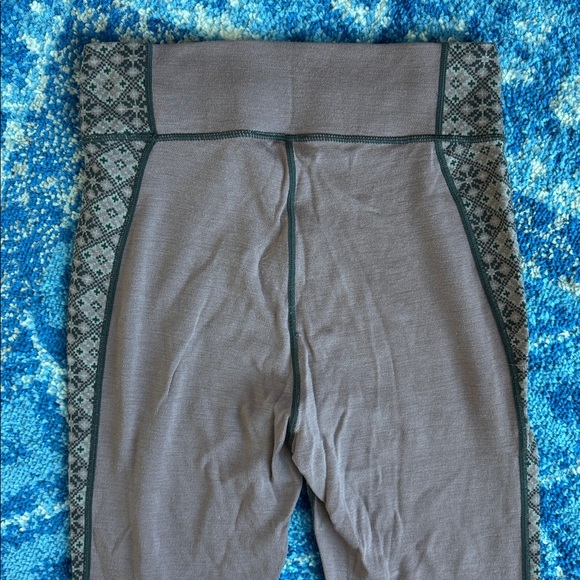 KARI TRAA ROSE Base Layer Set - Picture 13 of 15